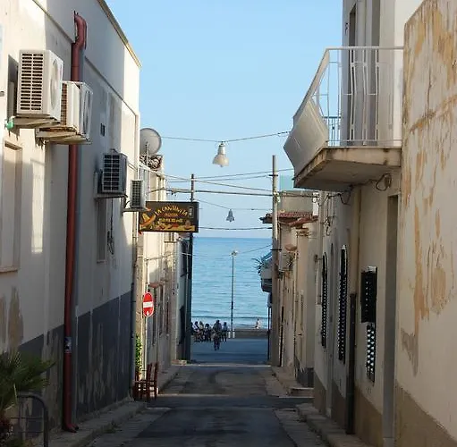白与蓝住宿加早餐旅馆 3* 拉古萨的码头