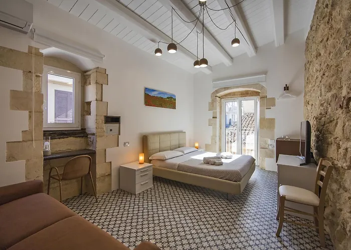 住宿加早餐酒店 白与蓝住宿加早餐旅馆 拉古萨的码头