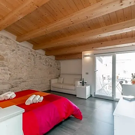 Bianco E Blu Bed & Breakfast