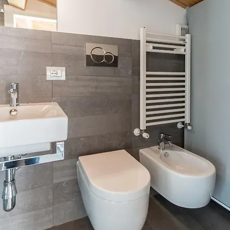 Bianco E Blu فندق مبيت وإفطار 3*