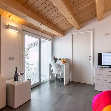 B&B Bianco E Blu Bed & Breakfast Marina di Ragusa