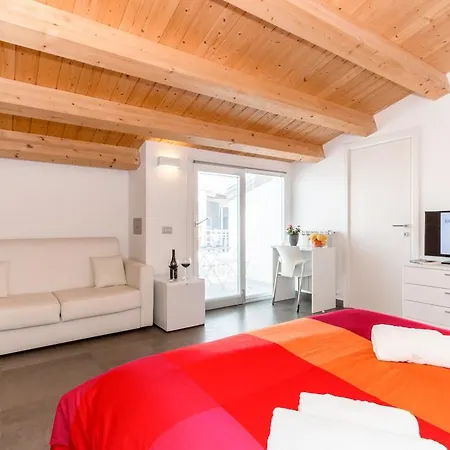 B&B Bianco E Blu Bed & Breakfast